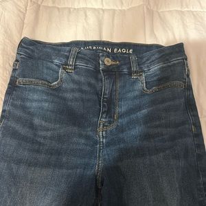 American Eagle size 4 short next level stretch jeans!